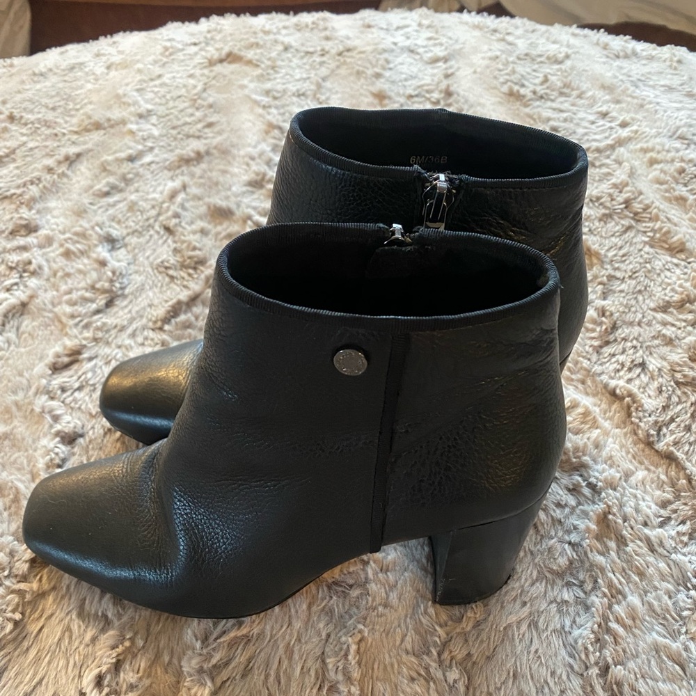 Karl Lagerfeld Black Leather Ankle Booties